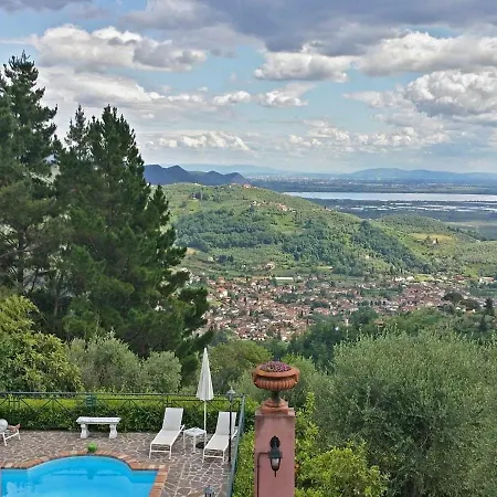 Historic With And Sea Views *